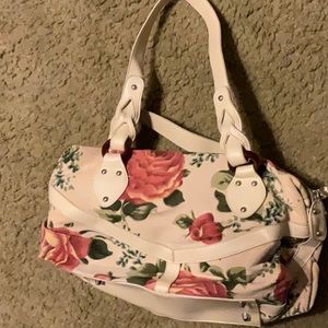 Stone Mountain floral handbag.